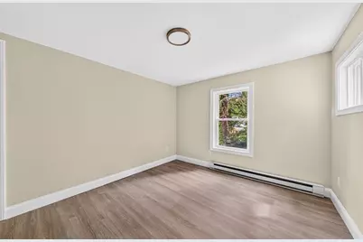 69 Wolcott Ave, Dartmouth, MA 02747 - Photo 14