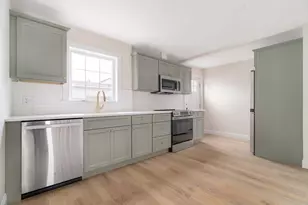 121 Fayette, Quincy, MA 02170 - Photo 2
