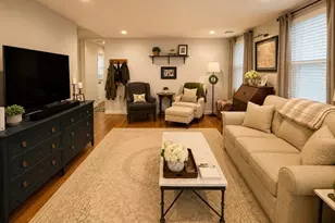 28 Monument St, Boston, MA 02129 - Photo 6