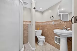 279 Sprague St, Dedham, MA 02026 - Photo 24