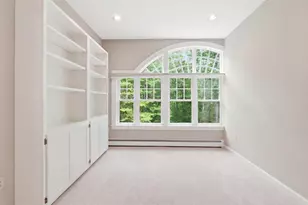 18 Village Green Ln, Holden, MA 01520 - Photo 22