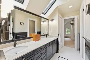 18 Village Green Ln, Holden, MA 01520 - Photo 26