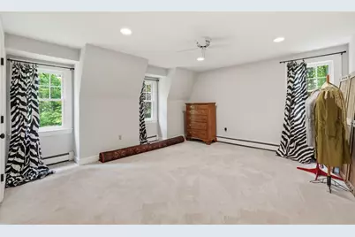 18 Village Green Ln, Holden, MA 01520 - Photo 32