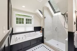 18 Village Green Ln, Holden, MA 01520 - Photo 24