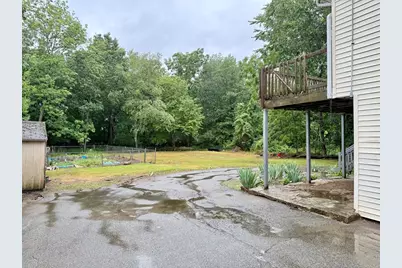 237 Summer St, Brockton, MA 02302 - Photo 4