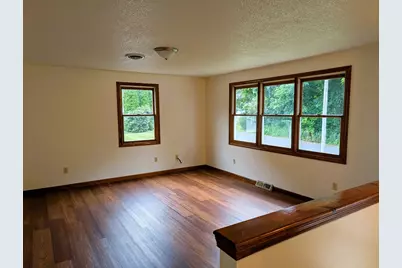 22 Pine Needle Ln, Springfield, MA 01118 - Photo 6