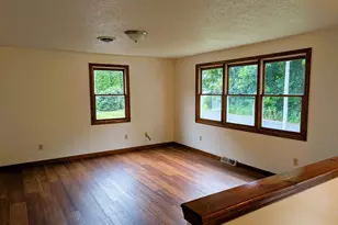 22 Pine Needle Ln, Springfield, MA 01118 - Photo 6