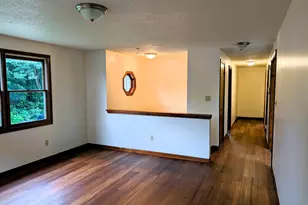 22 Pine Needle Ln, Springfield, MA 01118 - Photo 4