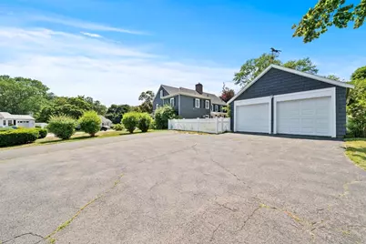 793 Lynnfield St, Lynn, MA 01904 - Photo 14