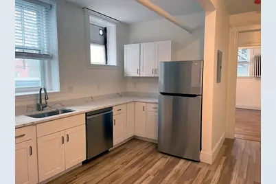 15 Thatcher St #B1, Brookline, MA 02446 - Photo 2