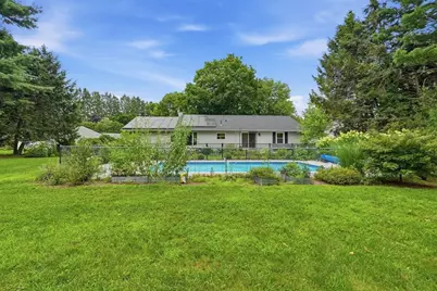 31 Colonial Court, Amherst, MA 01002 - Photo 36