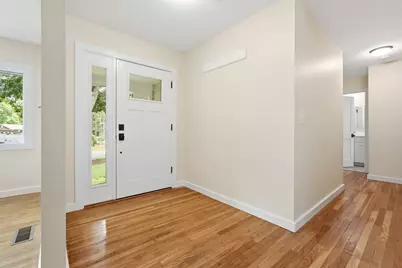 31 Colonial Court, Amherst, MA 01002 - Photo 4