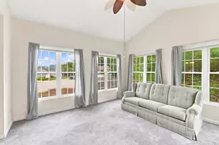 12 Summerfield Dr, Uxbridge, MA 01569 - Photo 10