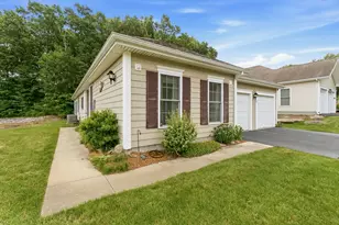 12 Summerfield Dr, Uxbridge, MA 01569 - Photo 32