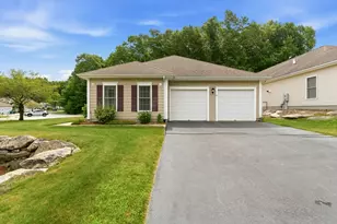 12 Summerfield Dr, Uxbridge, MA 01569 - Photo 34