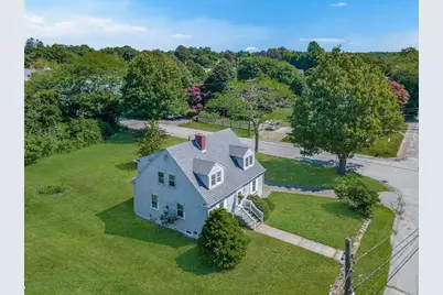 23 Hammond St, Mattapoisett, MA 02739 - Photo 16