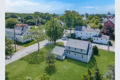 23 Hammond St, Mattapoisett, MA 02739 - Photo 12