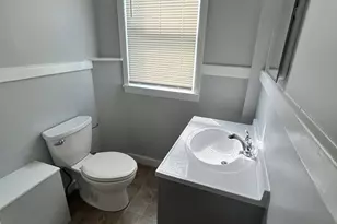418 Anthony St, Fall River, MA 02721 - Photo 4