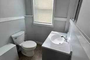418 Anthony St, Fall River, MA 02721 - Photo 4