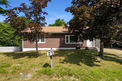 39 Norman Ave, Taunton, MA 02780 - Photo 2