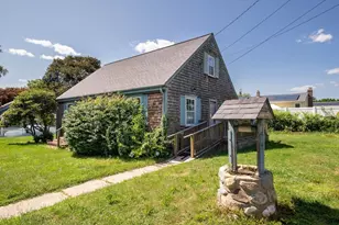 24 Jesse St, Fairhaven, MA 02719 - Photo 4