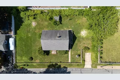 24 Jesse St, Fairhaven, MA 02719 - Photo 6