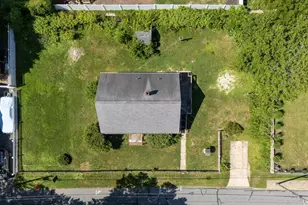 24 Jesse St, Fairhaven, MA 02719 - Photo 6