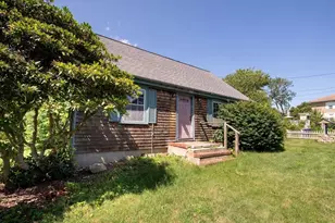 24 Jesse St, Fairhaven, MA 02719 - Photo 2