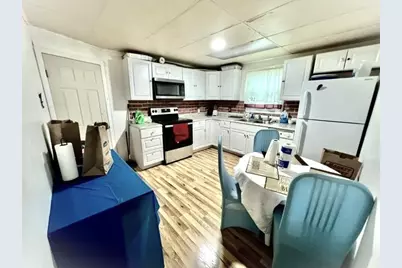 116 Midland Street, Lowell, MA 01851 - Photo 8