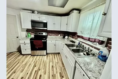 116 Midland Street, Lowell, MA 01851 - Photo 10