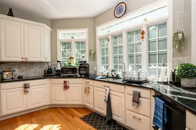 3 Jennison Cir, Natick, MA 01760 - Photo 6