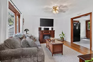 83 Crestwood Dr, Northborough, MA 01532 - Photo 2