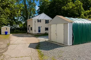 27 R Monroe St, Taunton, MA 02780 - Photo 2