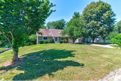 7 Oxyoke Dr, Methuen, MA 01844 - Photo 4