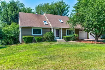 7 Oxyoke Dr, Methuen, MA 01844 - Photo 2