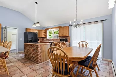 414 Mountain Rd, Holyoke, MA 01040 - Photo 12