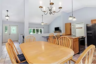414 Mountain Rd, Holyoke, MA 01040 - Photo 14
