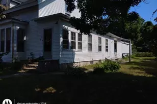 7 Pleasant St, Ware, MA 01082 - Photo 4