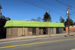 173 Pine St, Lowell, MA 01851 - Photo 1