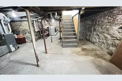 254 Broadway #254, Lynn, MA 01904 - Photo 16