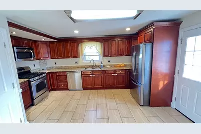 254 Broadway #254, Lynn, MA 01904 - Photo 2