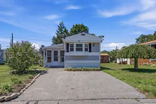 124 Mayflower Ave, Taunton, MA 02780 - Photo 1