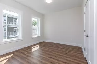 843 Columbia, Boston, MA 02125 - Photo 4