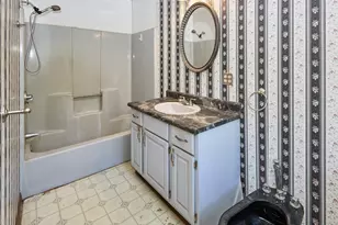 554 Sharps Lot Rd, Swansea, MA 02777 - Photo 20