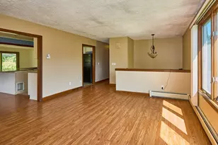 554 Sharps Lot Rd, Swansea, MA 02777 - Photo 10