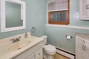 554 Sharps Lot Rd, Swansea, MA 02777 - Photo 24