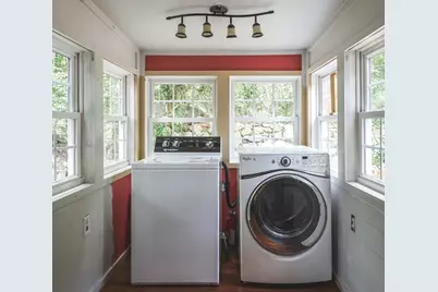 127R Leonard, Gloucester, MA 01930 - Photo 12