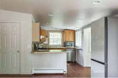 127R Leonard, Gloucester, MA 01930 - Photo 8