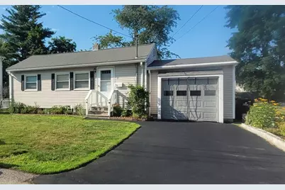 33 Markham Cir, Ayer, MA 01432 - Photo 1