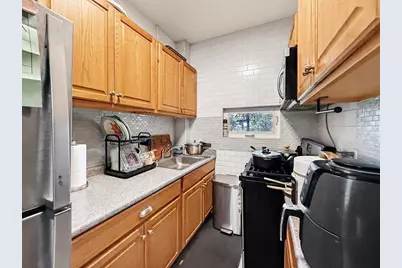 28 Meadow St, Fall River, MA 02720 - Photo 8